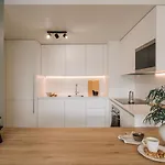 Cacela - 1 Bedroom & Balcony In Parque Nacoes * Lisbon