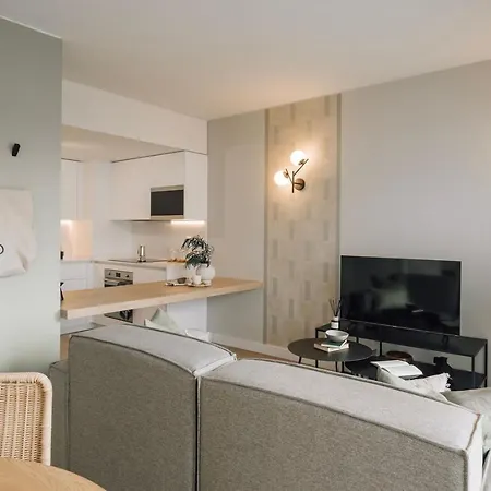 Апартаменти Cacela - 1 Bedroom & Balcony In Parque Nacoes Лісабон